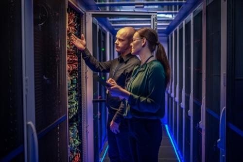 خطة مشروع إيقاف تشغيل مركز البيانات - CompuCycle